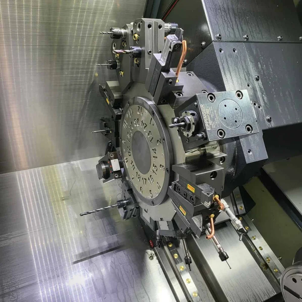 Automata CNC forgácsolás Mikor ajánljuk? Nagy szériás gyártás: Automata CNC gépeinkkel 5.000-100.000 db/év/cikk kapacitással, kiemelkedő hatékonysággal dolgozunk.